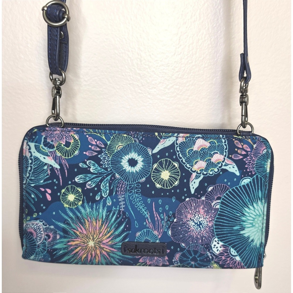 Sakroots Coastal Boho Sea Turtle Crossbody Wallet Bag Blue Floral Ocean OS